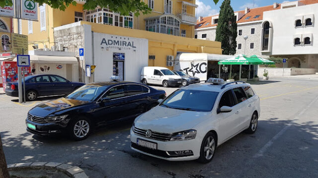 AUTO TAXI SPLIT & RADIO TAXI & GRADSKI TAXI SPLIT