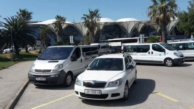 Taxi Fox Debeljak