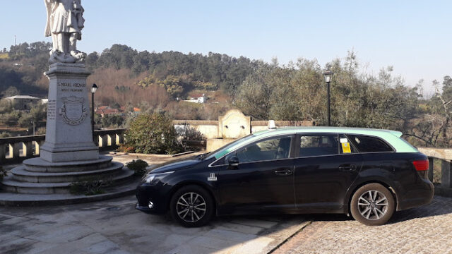 Táxi de Lavradas
