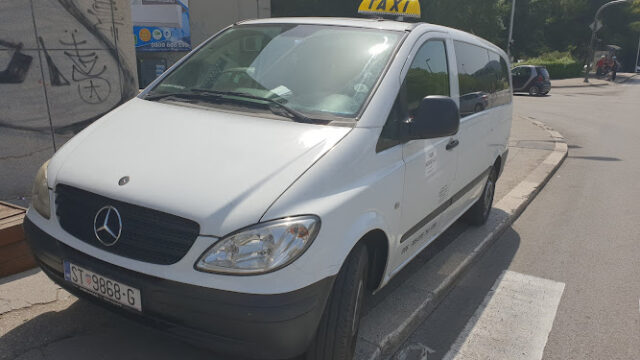 Taxi Split White
