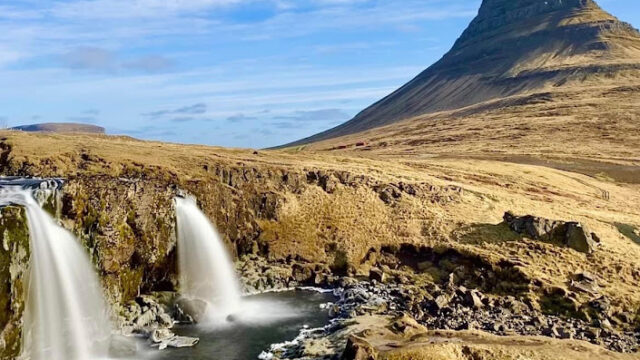 Kirkjufellsfoss Parking Lot