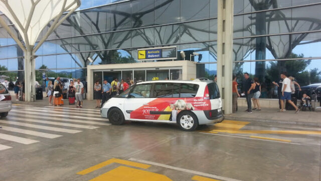 taxi Solin