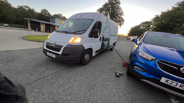 Spalding Mobile tyre fitting