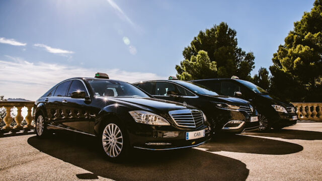 Premier Taxi Airport Transfers London – Gatwick, Heathrow, Stansted