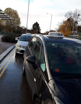 Hello Taxis Hatfield