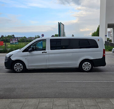 Kombi-Van taxi