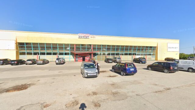 Prestone Kaubamaja autoparkla