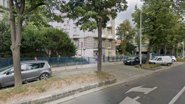 Taxi stajalište “Klaićeva”