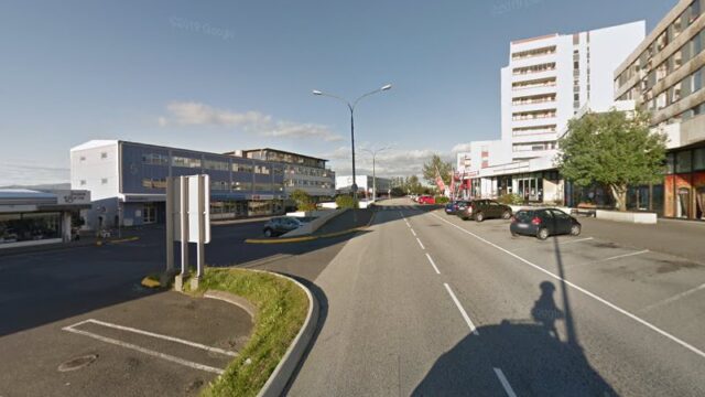 icelandviptaxi.com