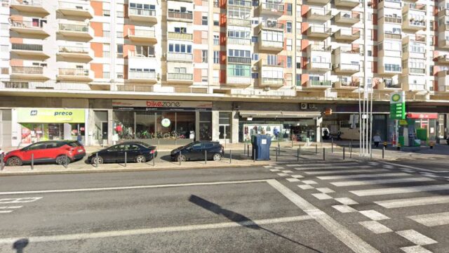 Auto Táxis Mira Loures, Lda.
