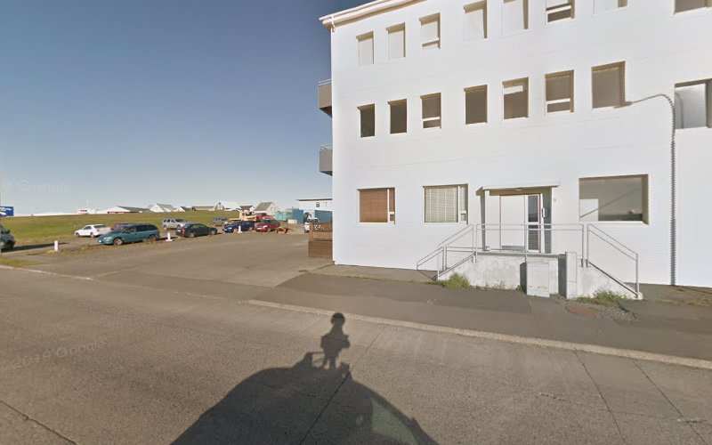 thumbnailpanoiduopoHoue1RIDVv8lX67M6Qcb_clientsearch.gws-prod.gpsw800h500yaw271.74152pitch0thumbfov100.jpeg